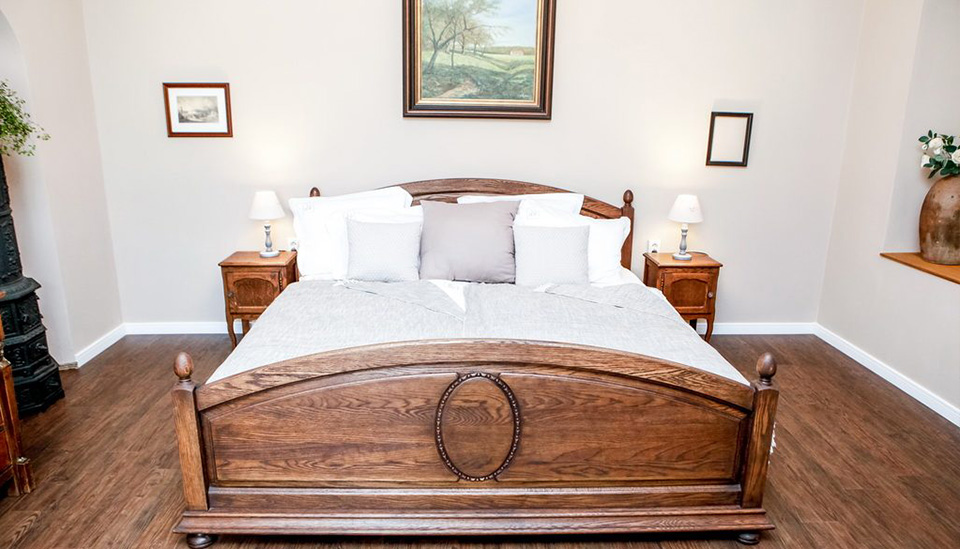 百靈鳥(niǎo)智能設(shè)備（深圳）有限公司